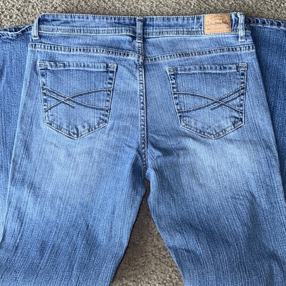 Aeropostale Women's Blue Boot Cut Jeans - Picture 6 of 9